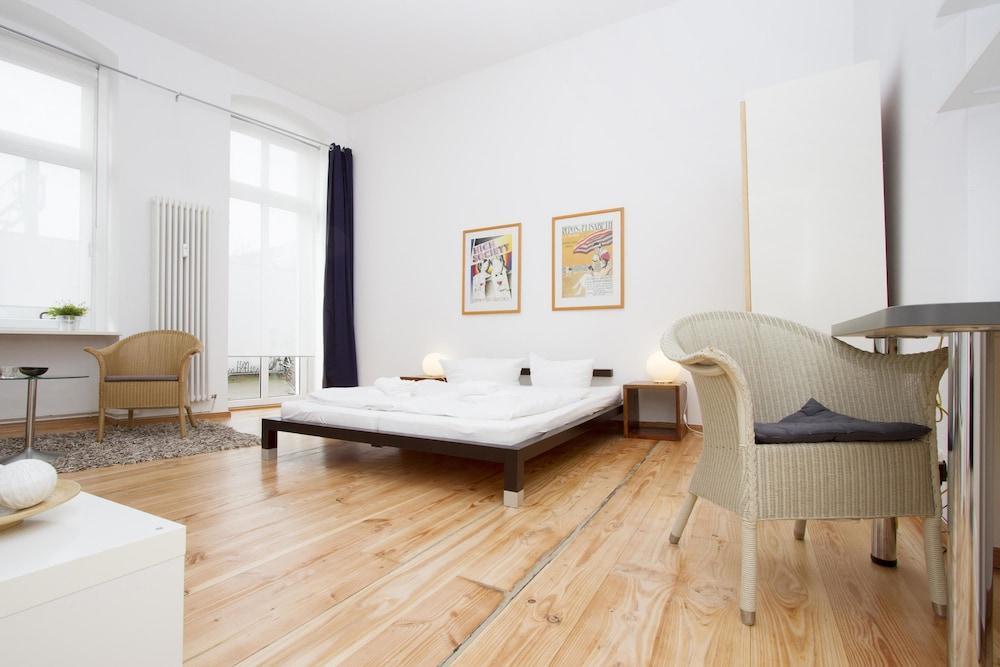 Limehome Berlin Malmoeer Strasse Bagian luar foto